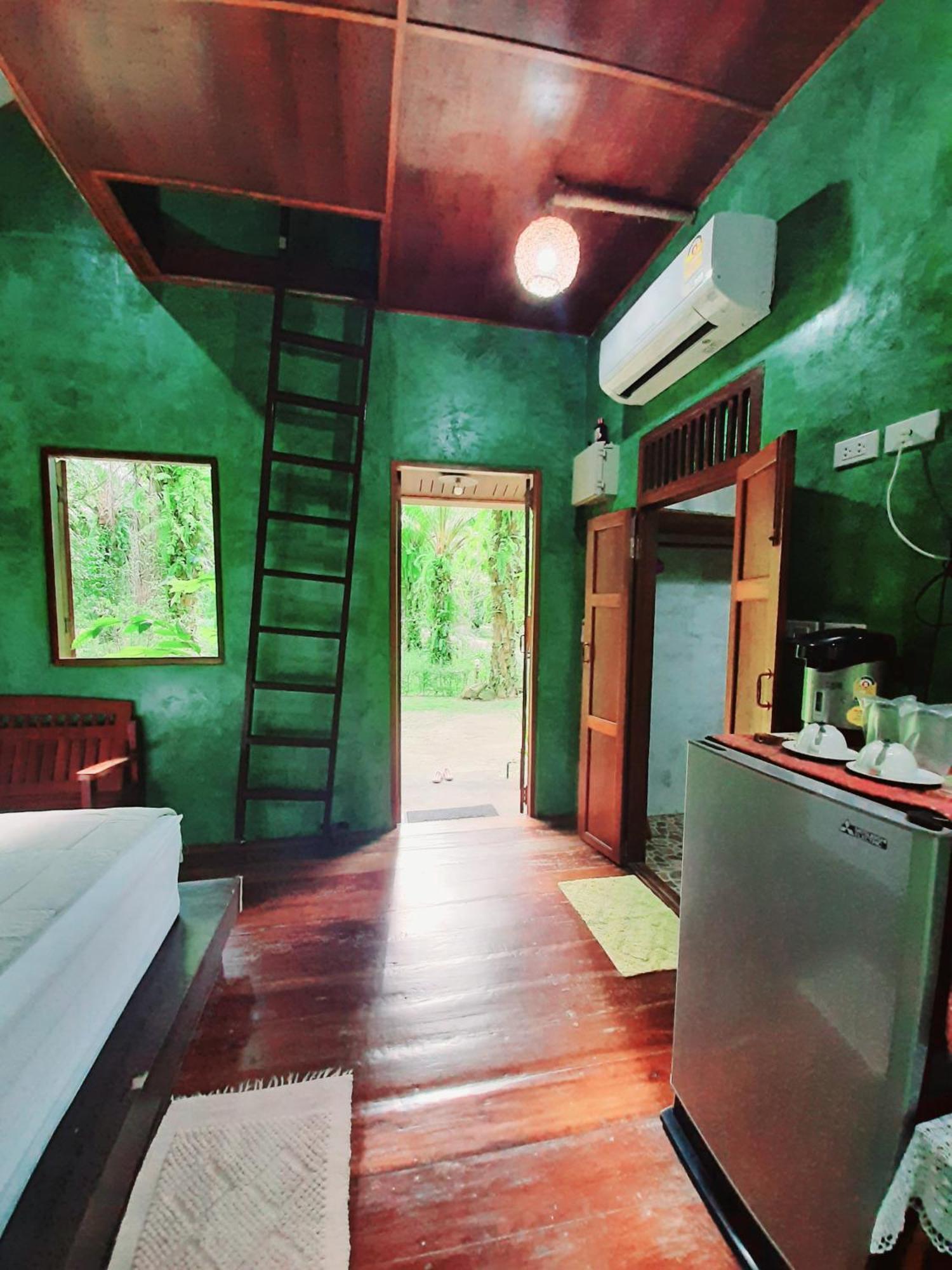 Tuaprodhome Khao Lak Chambre photo
